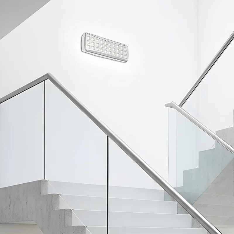 Braytron Notleuchte mit Akku Notbeleuchtung Akkubetrieb Licht für bis zu 5 Stunden 230V 60 SMD Led 230V Automatisches einschalten bei Stromausfall Notbeleuchtung mit Schalter Weiß 4 Watt – Ansicht 2