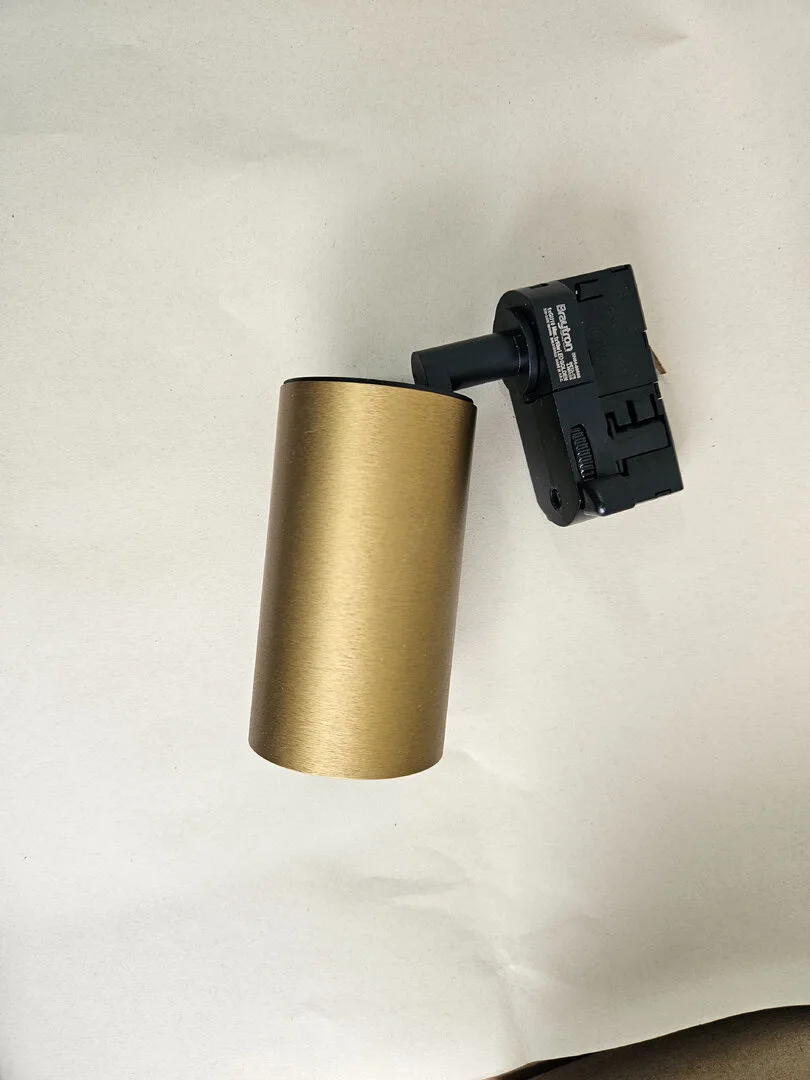 Braytron LED Schienenstrahler – 3-Phasen-Spot in goldfarbener Optik für Schienensystem – dreh- & schwenkbar – GU10 Fassung – LED Strahler für Shop, Galerie, Büro oder Wohnzimmer – Ansicht 9